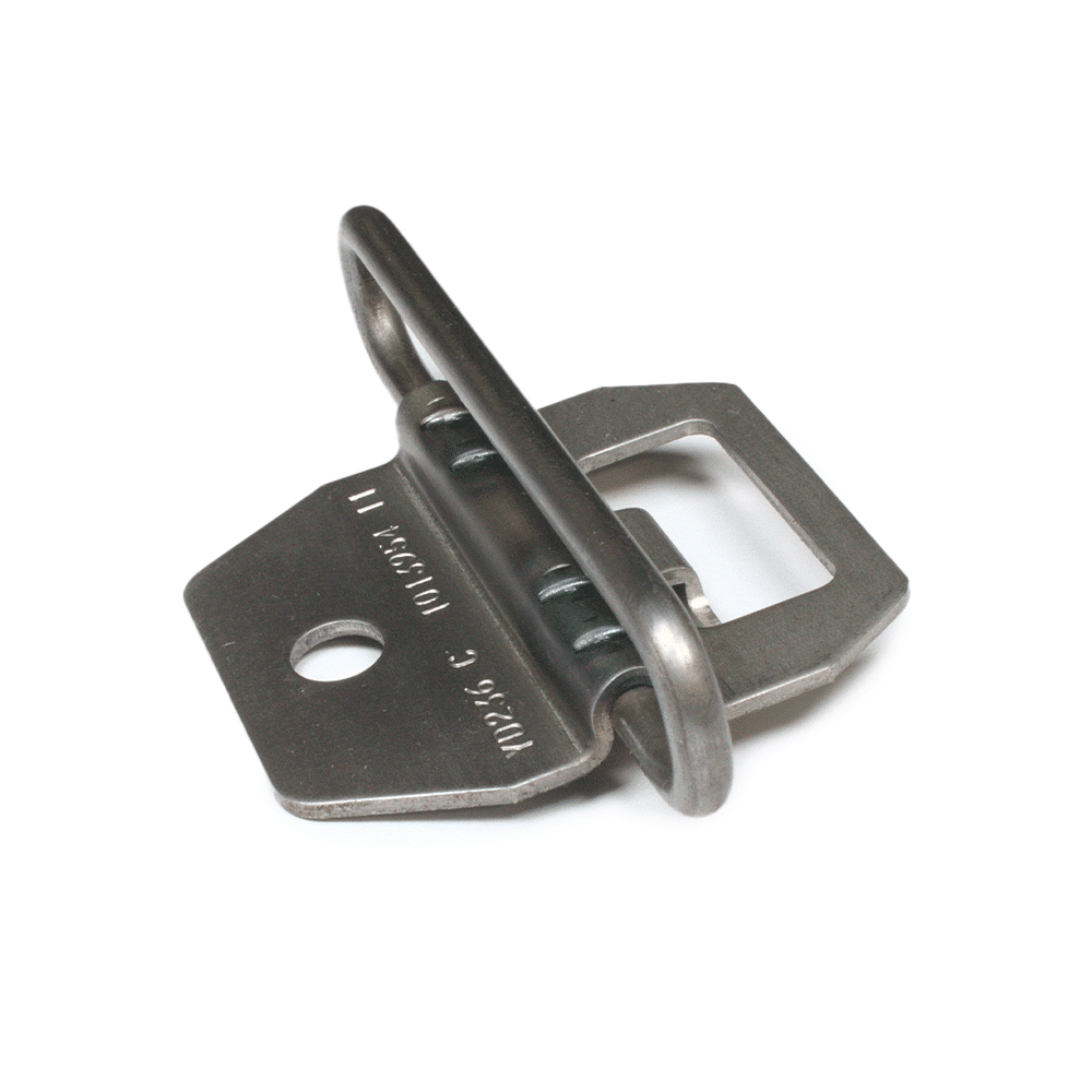 Passacintura già saldato con anello a 90°